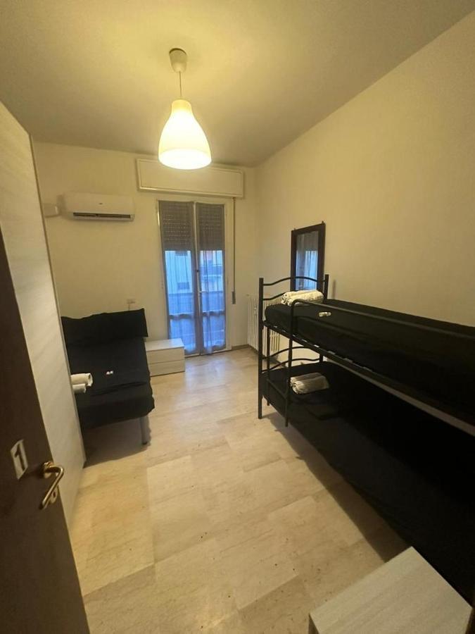Euro House Hostel Modena Exterior photo